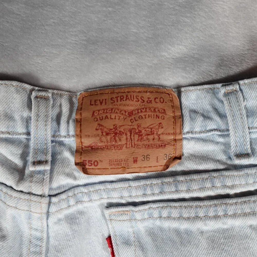 Vintage Levis 550 Relaxed Tapered Leg Jeans Mens 36x36 (Fits 34x35) Flaws READ! - Picture 9 of 16